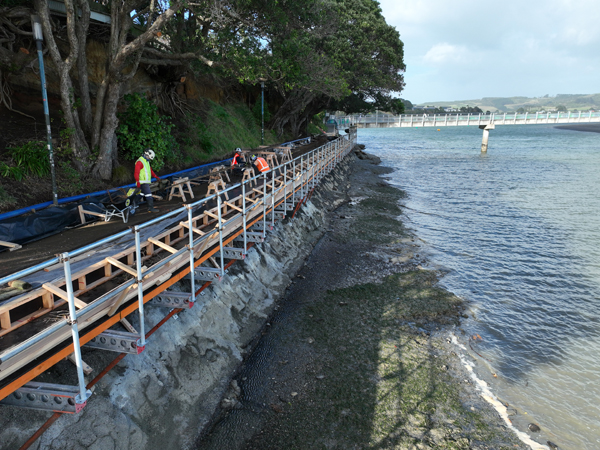 Raglan Walkway